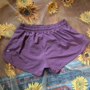 Mauve hottie hot lululemon shorts size 6